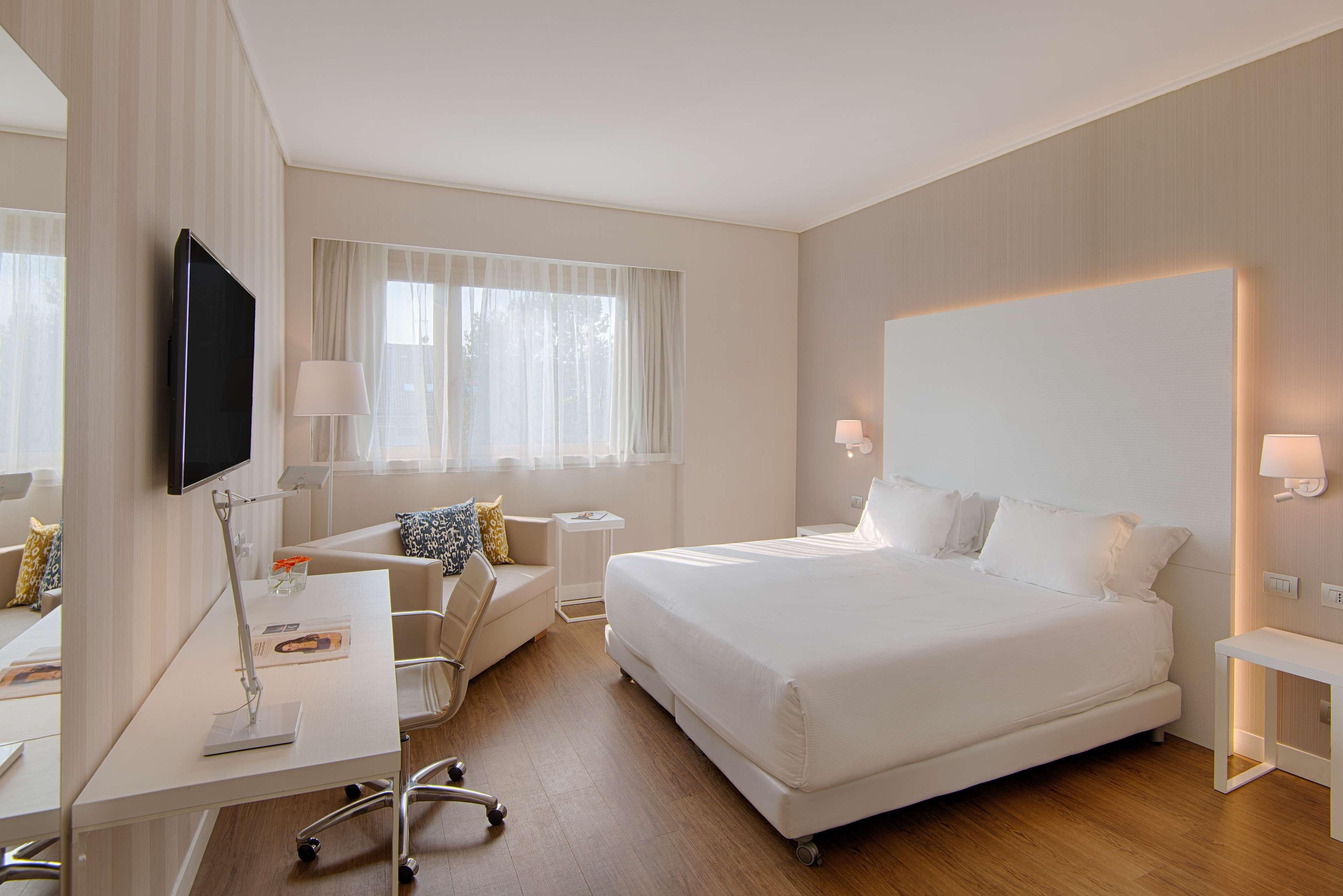 Nh Centro Hotel